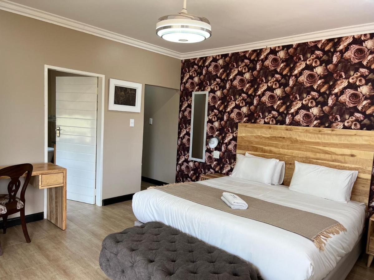 Thabazimbi Country Lodge Bagian luar foto