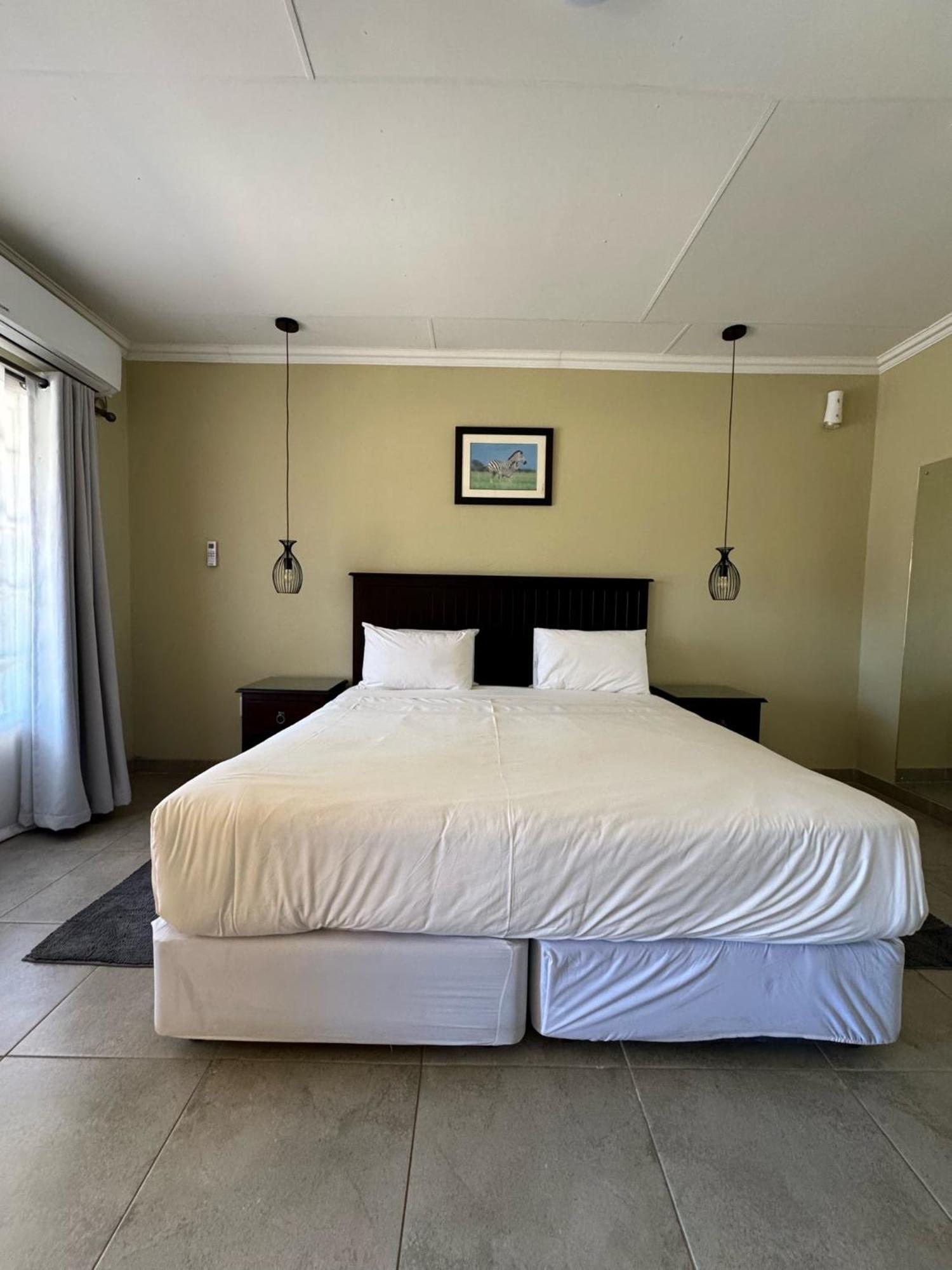 Thabazimbi Country Lodge Bagian luar foto