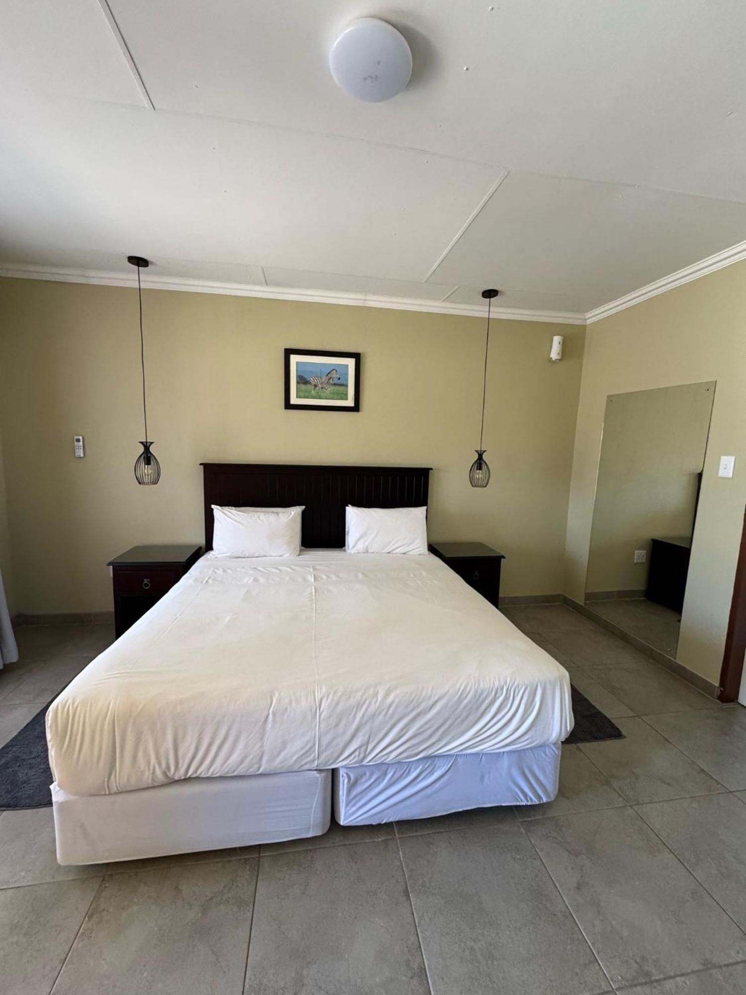Thabazimbi Country Lodge Bagian luar foto