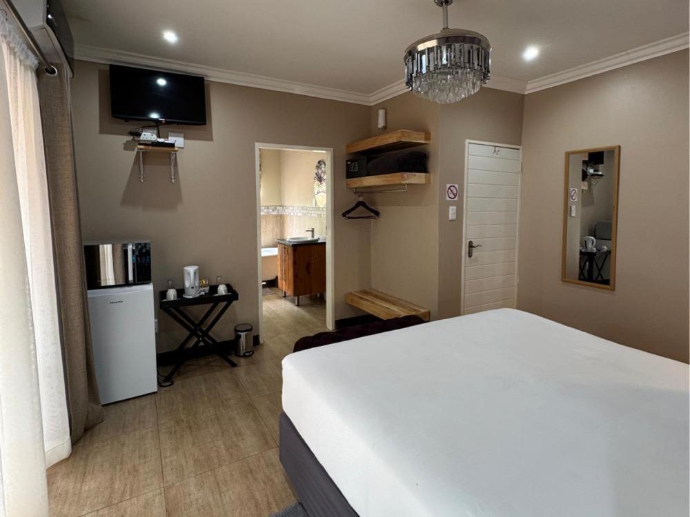 Thabazimbi Country Lodge Bagian luar foto