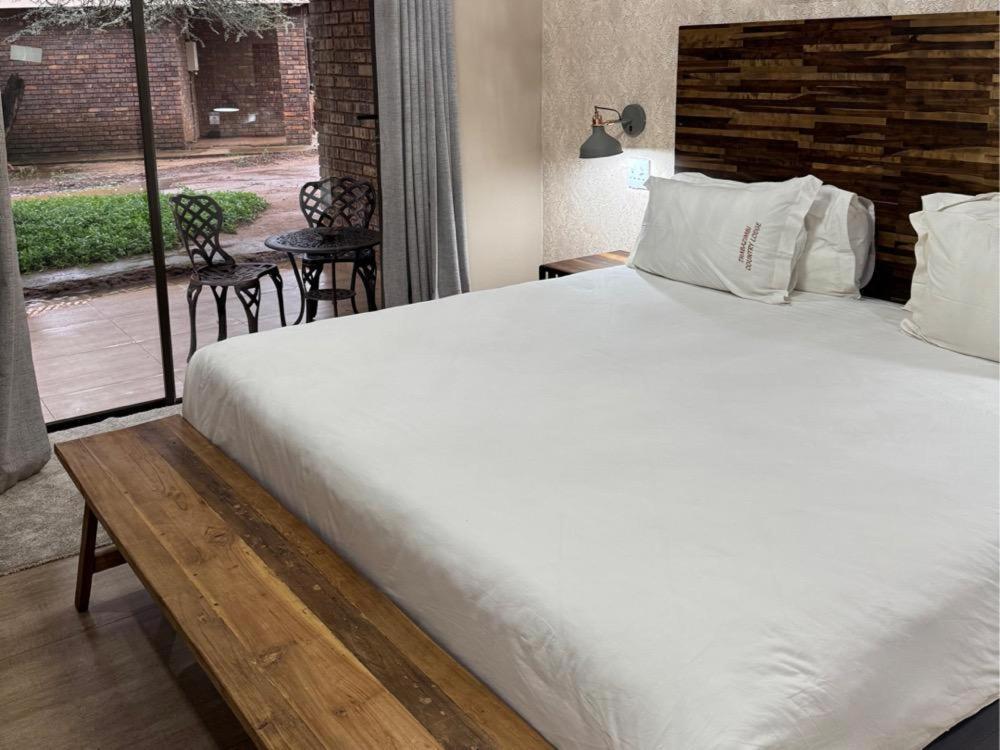 Thabazimbi Country Lodge Bagian luar foto