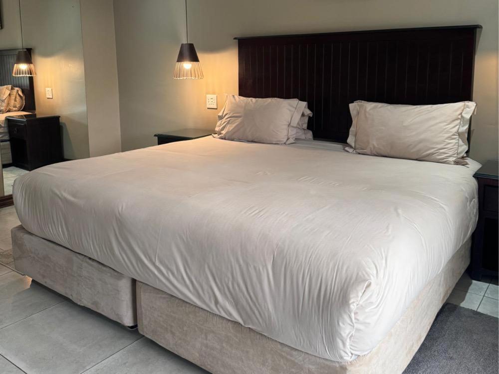 Thabazimbi Country Lodge Bagian luar foto